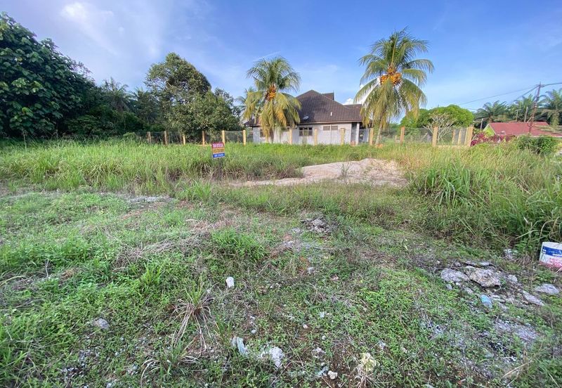 TANAH LOT BANGUNAN LUAS (9828SQFT) @ BATU TIGA, KOTA TINGGI UNTUK DIJUAL