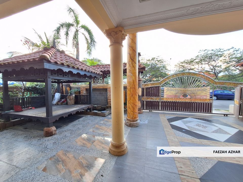 RENOVATED SEMI-D HOUSE @ TAMAN BUKIT DAHLIA, PASIR GUDANG FOR SALE, Johor, Pasir Gudang