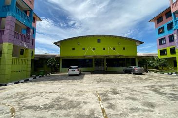 WORKER HOSTEL @ SENAI COMMERCIAL PARK FOR RENT