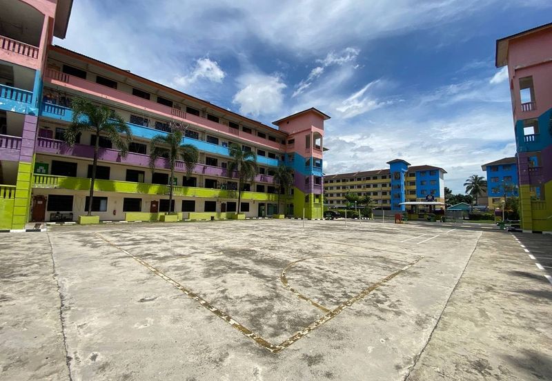 WORKER HOSTEL @ SENAI COMMERCIAL PARK FOR RENT