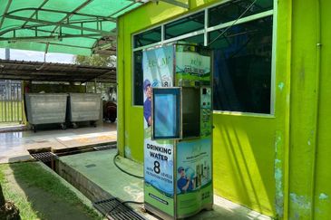 WORKER HOSTEL @ SENAI COMMERCIAL PARK FOR RENT