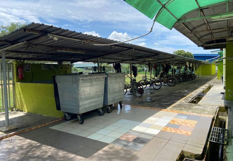 WORKER HOSTEL @ SENAI COMMERCIAL PARK FOR RENT