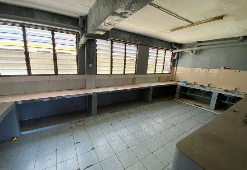 WORKER HOSTEL @ SENAI COMMERCIAL PARK FOR RENT