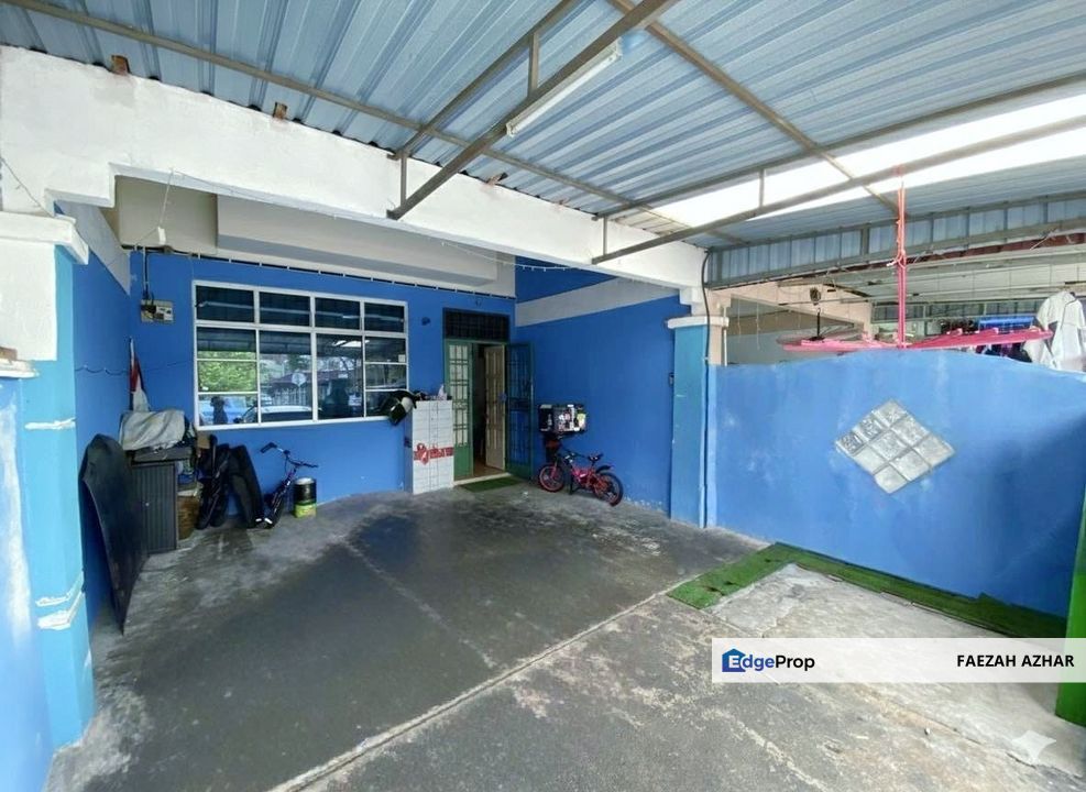 FACING OPEN VIEW @ JALAN HELANG, SCIENTEX PASIR GUDANG FOR SALE, Johor, Pasir Gudang