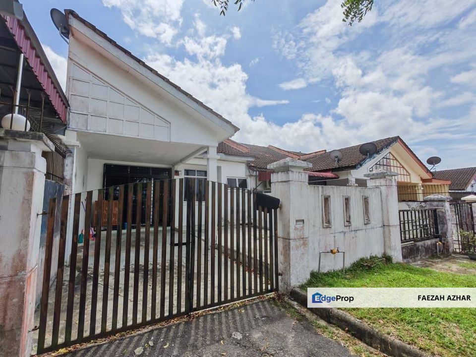 SINGLE STOREY TAMAN PUTERI WANGSA, ULU TIRAM FOR SALE, Johor, Ulu Tiram
