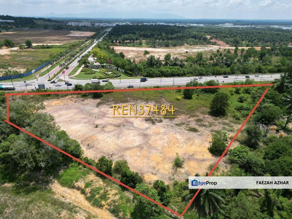 COMMERCIAL LAND FRONTING MAIN ROAD BANDAR UNIVERSITI PAGOH FOR SALE for ...