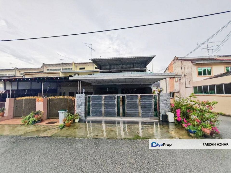 ENDLOT DOUBLE STOREY TERRACE HOUSE @ TAMAN SOGA, BATU PAHAT FOR SALE, Johor, Batu Pahat