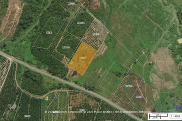 JALAN JEMALUANG, MERSING : Tanah 4 Ekar Utk Dijual