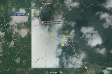 JALAN JEMALUANG, MERSING : Tanah 4 Ekar Utk Dijual