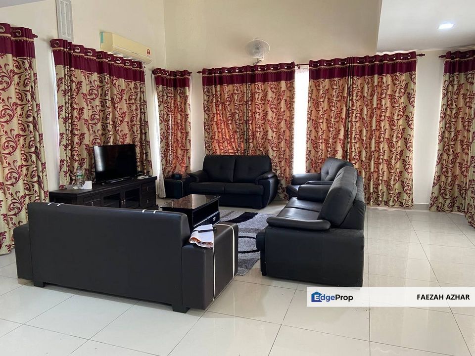 TAMAN DESARU UTAMA : Bungalow Fully Furnished For Sale, Johor, Kota Tinggi