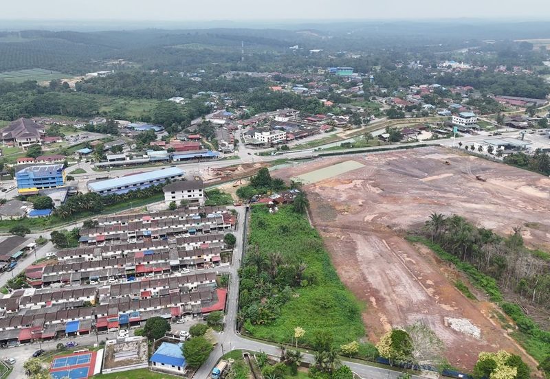 COMMERCIAL LAND AT KOTA TINGGI FOR SALE