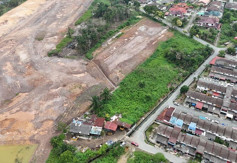 COMMERCIAL LAND AT KOTA TINGGI FOR SALE