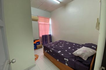 DOUBLE STOREY HOUSE @ TAMAN SERI BAYU, MERSING