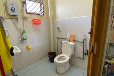 DOUBLE STOREY HOUSE @ TAMAN SERI BAYU, MERSING