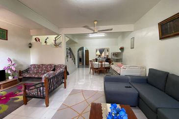 DOUBLE STOREY HOUSE @ TAMAN SERI BAYU, MERSING