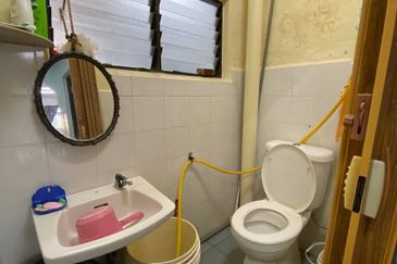 DOUBLE STOREY HOUSE @ TAMAN SERI BAYU, MERSING