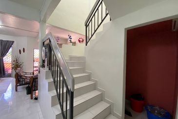 DOUBLE STOREY HOUSE @ TAMAN SERI BAYU, MERSING