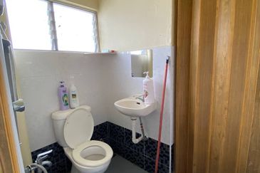 DOUBLE STOREY HOUSE @ TAMAN SERI BAYU, MERSING