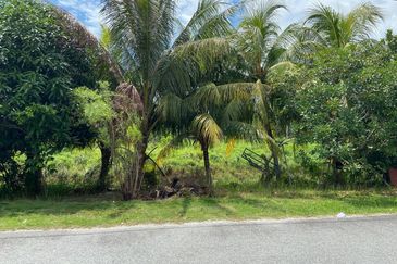 DOUBLE STOREY HOUSE @ TAMAN SERI BAYU, MERSING