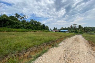 TANAH LOT TELUK ISKANDAR, MERSING FOR SALE (2049)