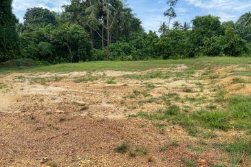 TANAH LOT TELUK ISKANDAR, MERSING FOR SALE (2042)