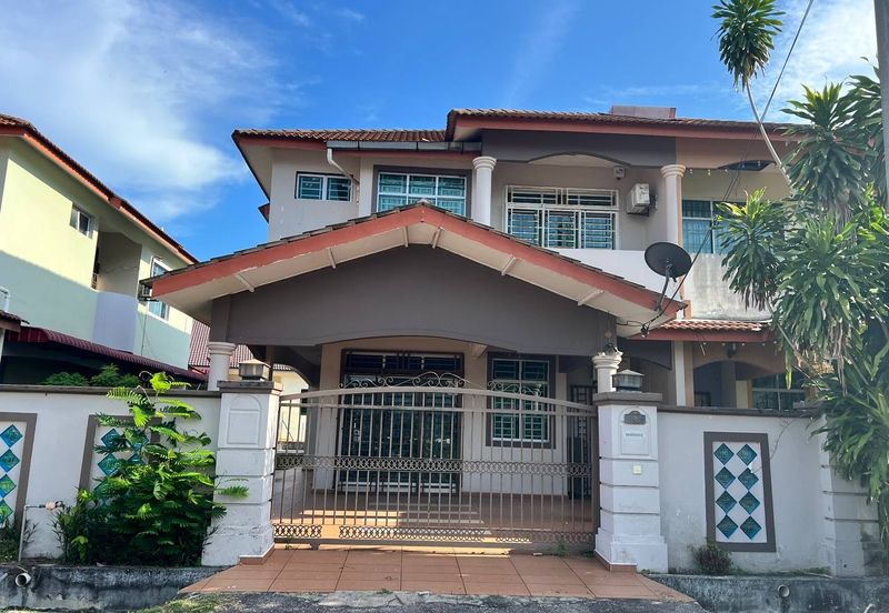 SEMI-D TAMAN BUNGA, MUAR FOR SALE