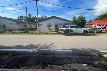 SEMI-D TAMAN BUNGA, MUAR FOR SALE