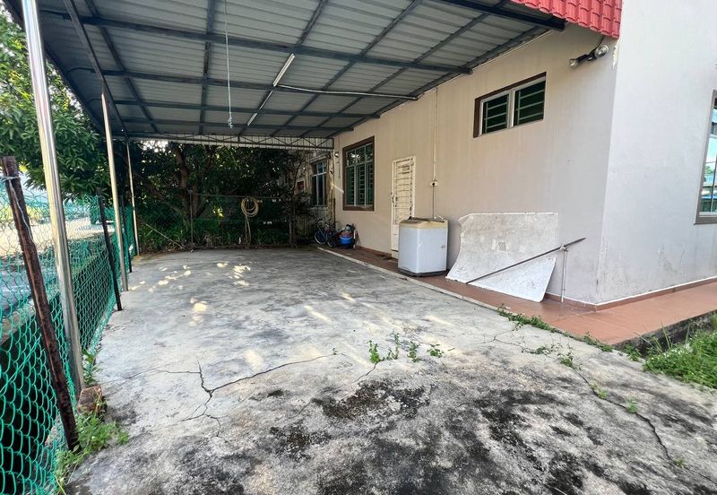 SEMI-D TAMAN BUNGA, MUAR FOR SALE