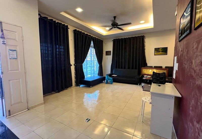 SEMI-D TAMAN BUNGA, MUAR FOR SALE