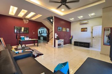 SEMI-D TAMAN BUNGA, MUAR FOR SALE