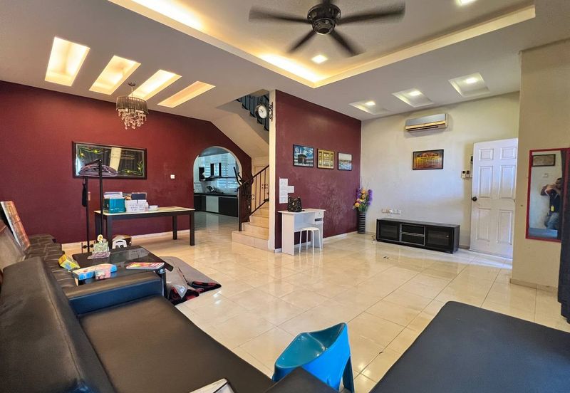 SEMI-D TAMAN BUNGA, MUAR FOR SALE