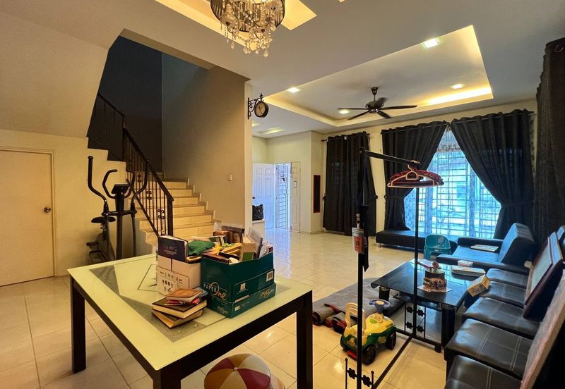 SEMI-D TAMAN BUNGA, MUAR FOR SALE