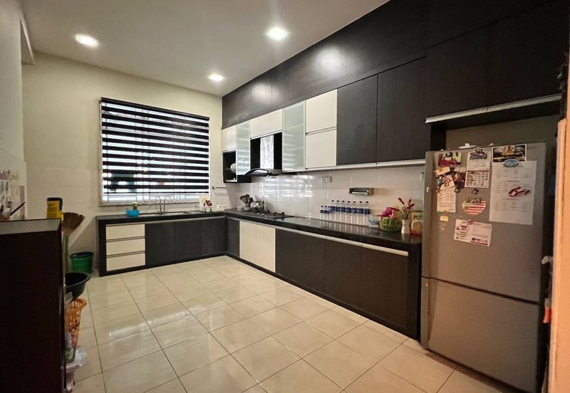 SEMI-D TAMAN BUNGA, MUAR FOR SALE