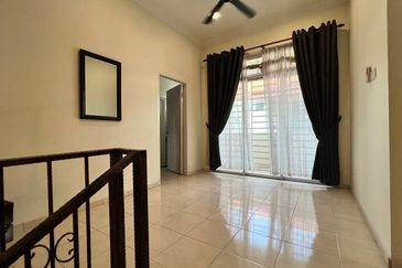 SEMI-D TAMAN BUNGA, MUAR FOR SALE