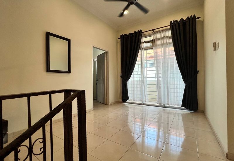 SEMI-D TAMAN BUNGA, MUAR FOR SALE