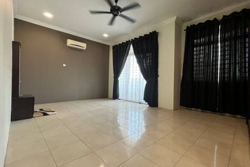 SEMI-D TAMAN BUNGA, MUAR FOR SALE