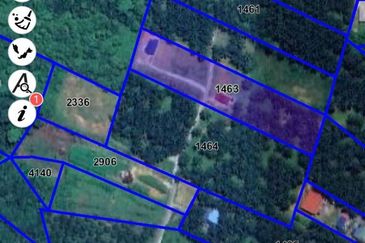 TANAH 2 EKAR BESERTA 2 RUMAH DI KOTA TINGGI UTK DIJUAL