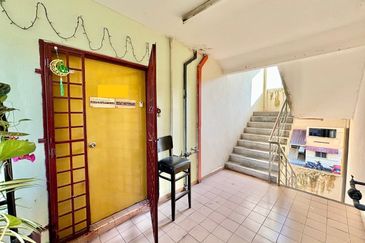 Lily & Jasmine Apartment