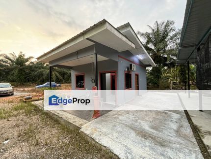 JALAN PERADIN, PONTIAN (READY 1 HOUSE & 1 OFFICE), Johor, Pontian