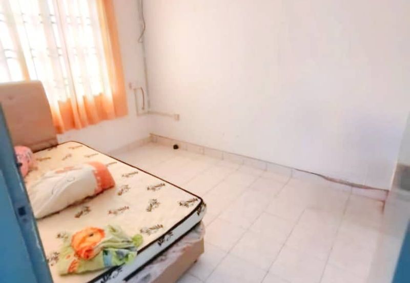 Taman Tanjung Puteri Resort