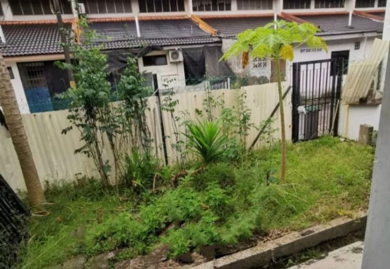 Taman Tanjung Puteri Resort