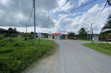 TANAH LOT GENERASI 2 FELDA SG SAYONG FOR SALE