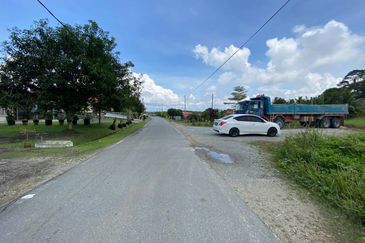 TANAH LOT GENERASI 2 FELDA SG SAYONG FOR SALE