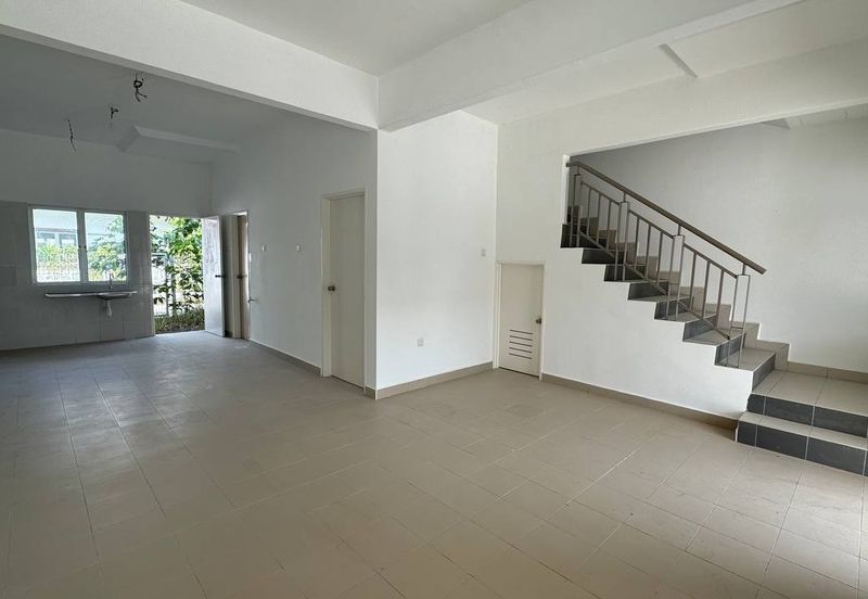 Tongkang Pecah Local Pecah