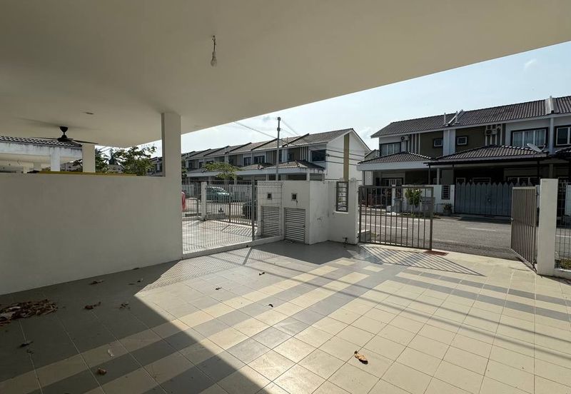 Tongkang Pecah Local Pecah