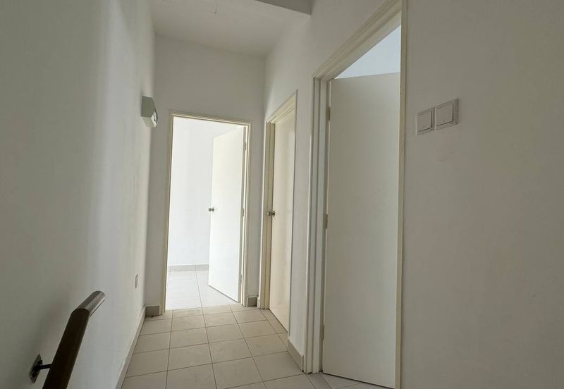 Tongkang Pecah Local Pecah