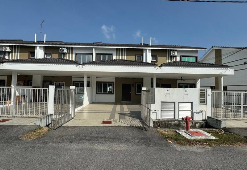 Tongkang Pecah Local Pecah