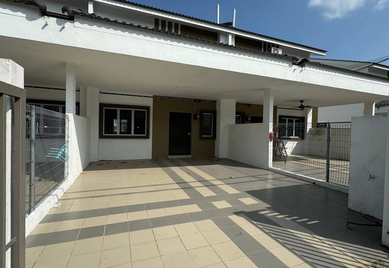 Tongkang Pecah Local Pecah