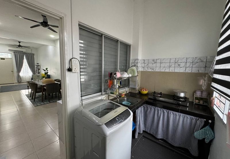 Taman Tanjung Puteri Resort