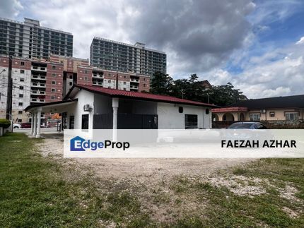 BUNGALOW SINGLE STOREY @ JALAN DATIN HALIMAH, LARKIN FOR SALE, Johor, Tampoi